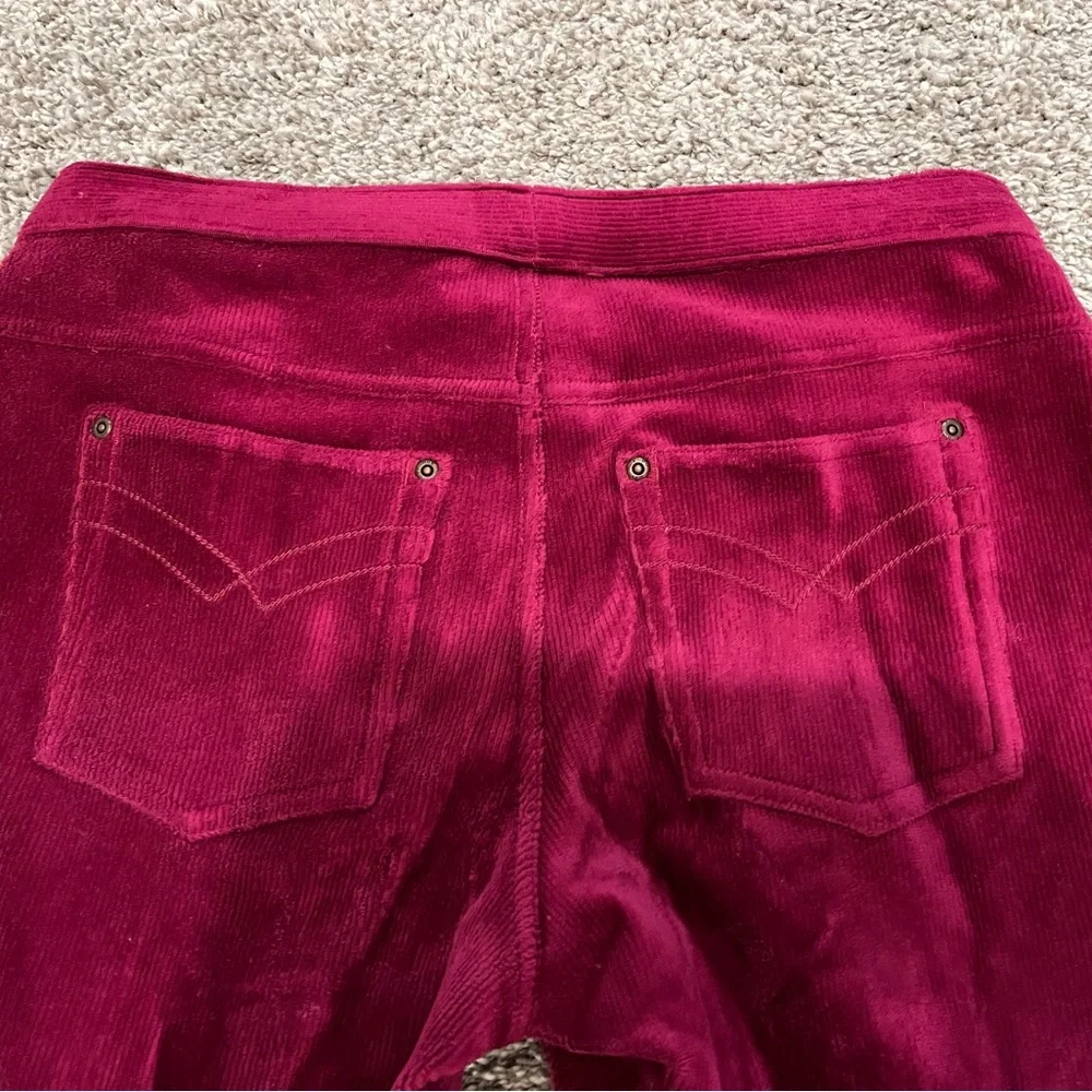 Hue Corduroy Cranberry Leggings - Picture 4 of 7